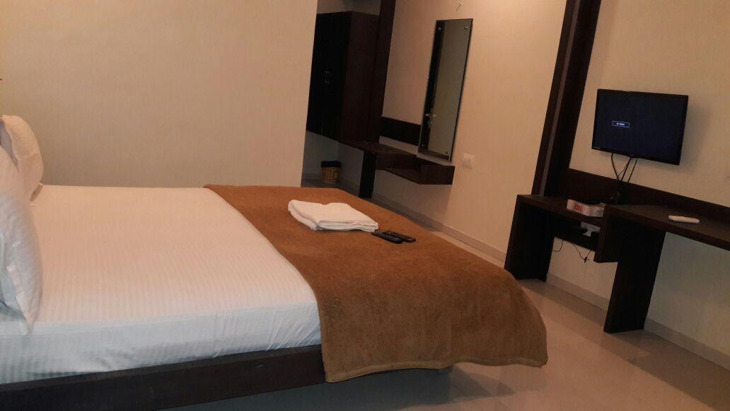 Hotel Swathi Hospet Extérieur photo
